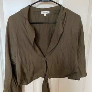 Crop, front tie bell sleeve top